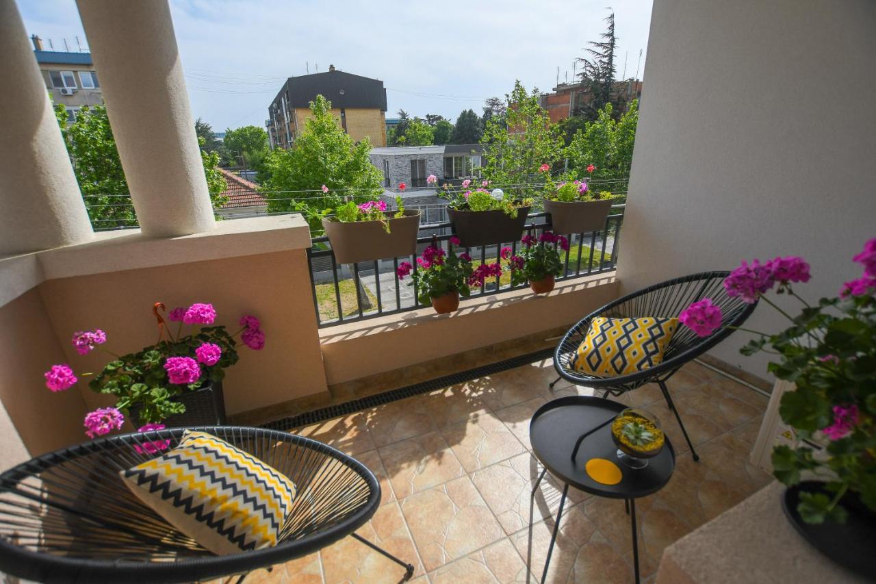 Apartment Plaza Kladovo Exterior photo